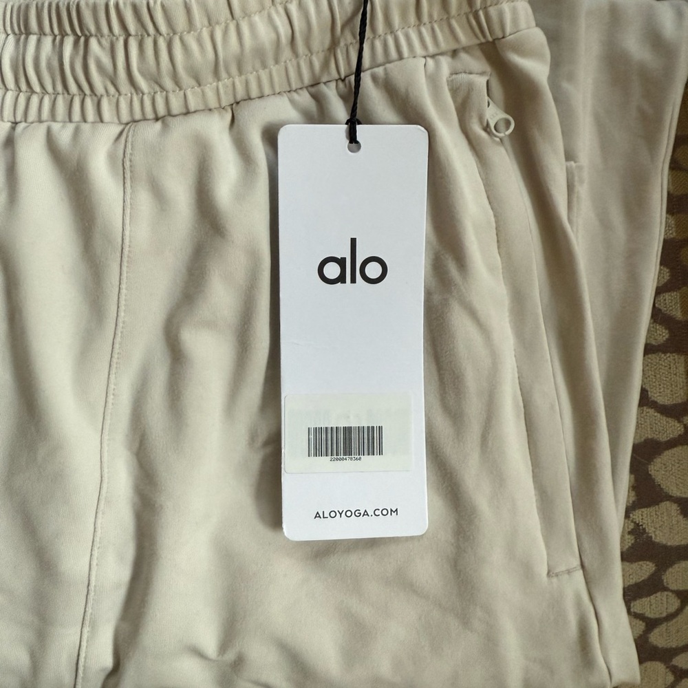 NWT ALO CONQUER REVITALIZE PANT color: BONE - Picture 2 of 6
